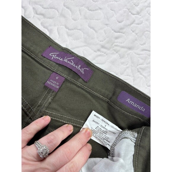 Gloria Vanderbilt Olive Green Straight Leg Denim Jeans size 6 short - Picture 4 of 5